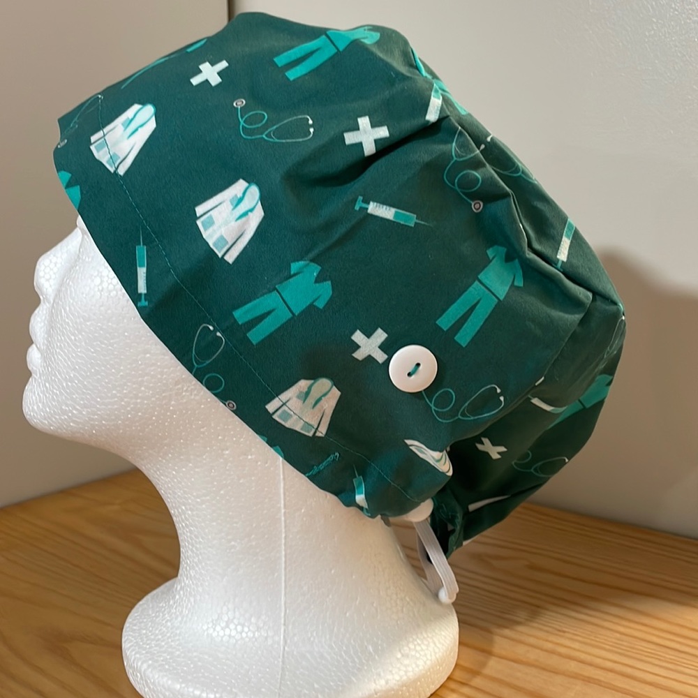 Women’s Euro Scrub Cap; nurse/doctor/scrub/stethoscope hunter green